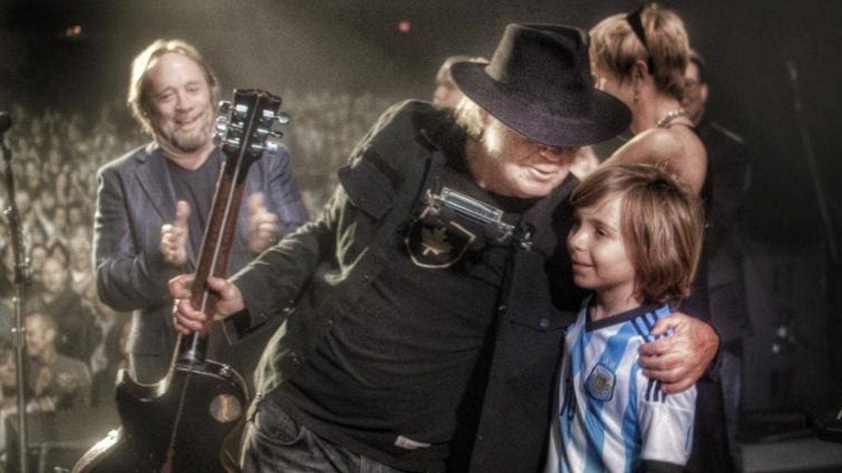 Neil Young, Members Of The Heartbreakers & More To Play Stephen Stills Light Up The Blues Charity Concert
