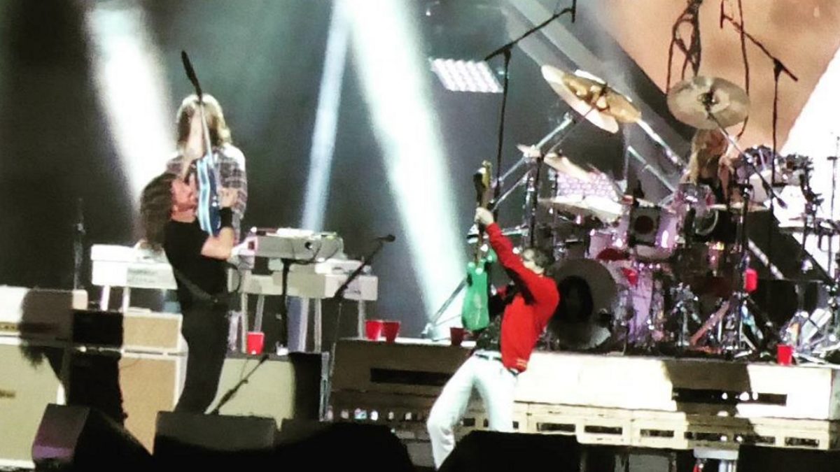 Foo Fighters Welcome Rivers Cuomo For KISS Cover At Australian Tour Closer