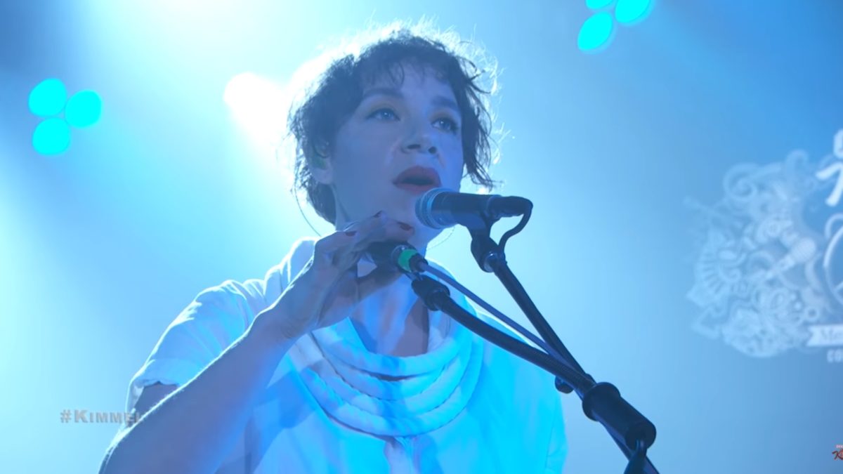 tUnE-yArDs Perform On 'Jimmy Kimmel Live' & KCRW's 'Morning Becomes Eclectic'