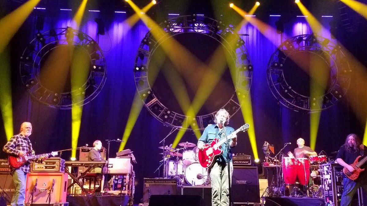 Widespread Panic Dust Off Professor Longhair Cover At 1st Of 2 In Birmingham