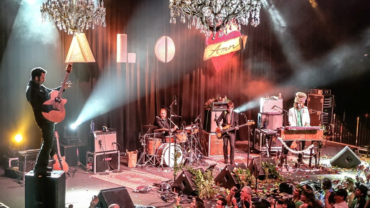 All You Need Is Love: ALO Closes Tour d'Amour In San Francisco - Photos & Videos