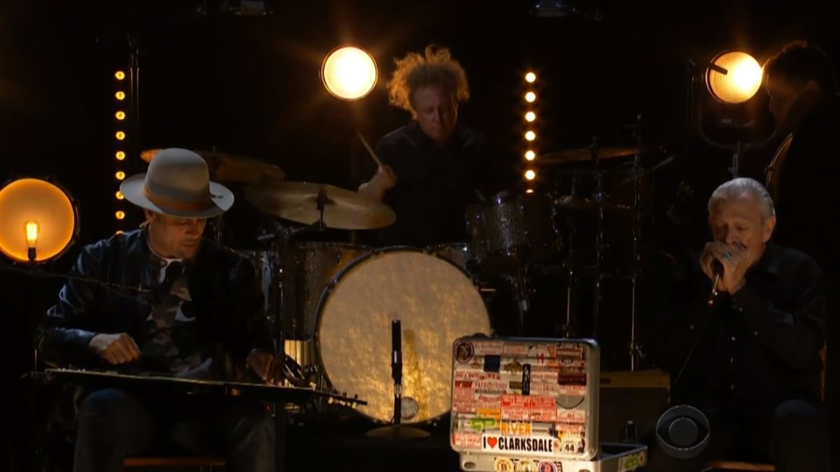 Ben Harper & Charlie Musselwhite Perform 'The Bottle Wins Again' On 'The Late Late Show'
