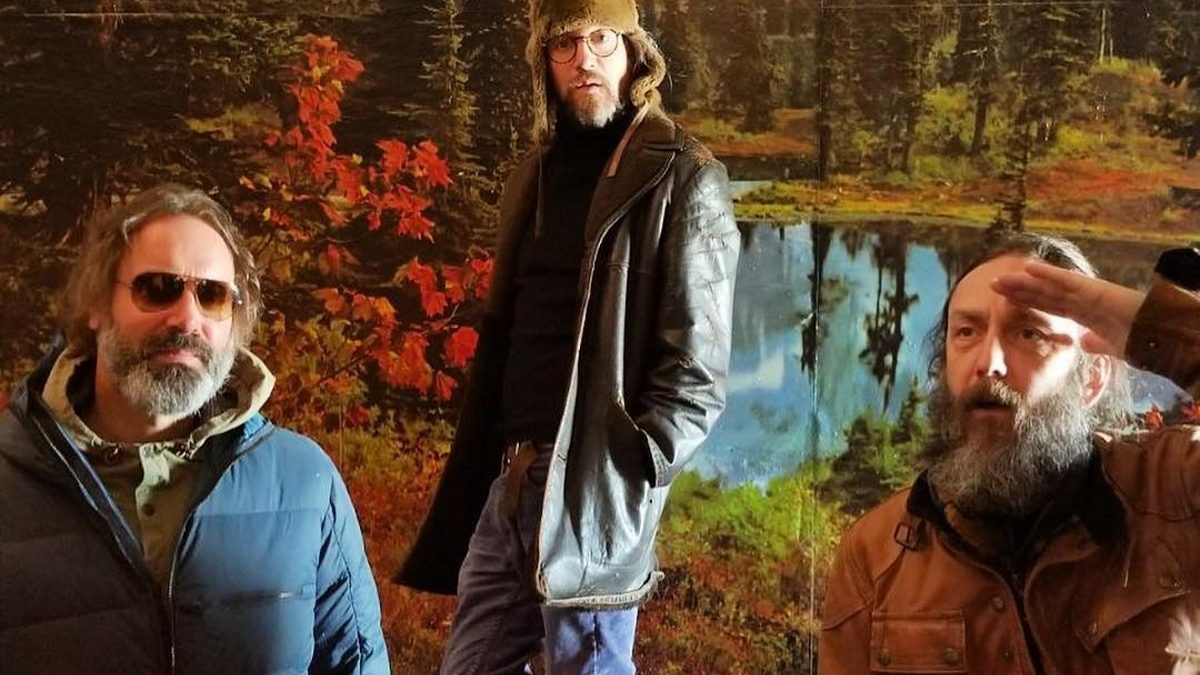 Full Show Audio:  Chris Robinson Brotherhood Plays As Acoustic Trio In Hamburg