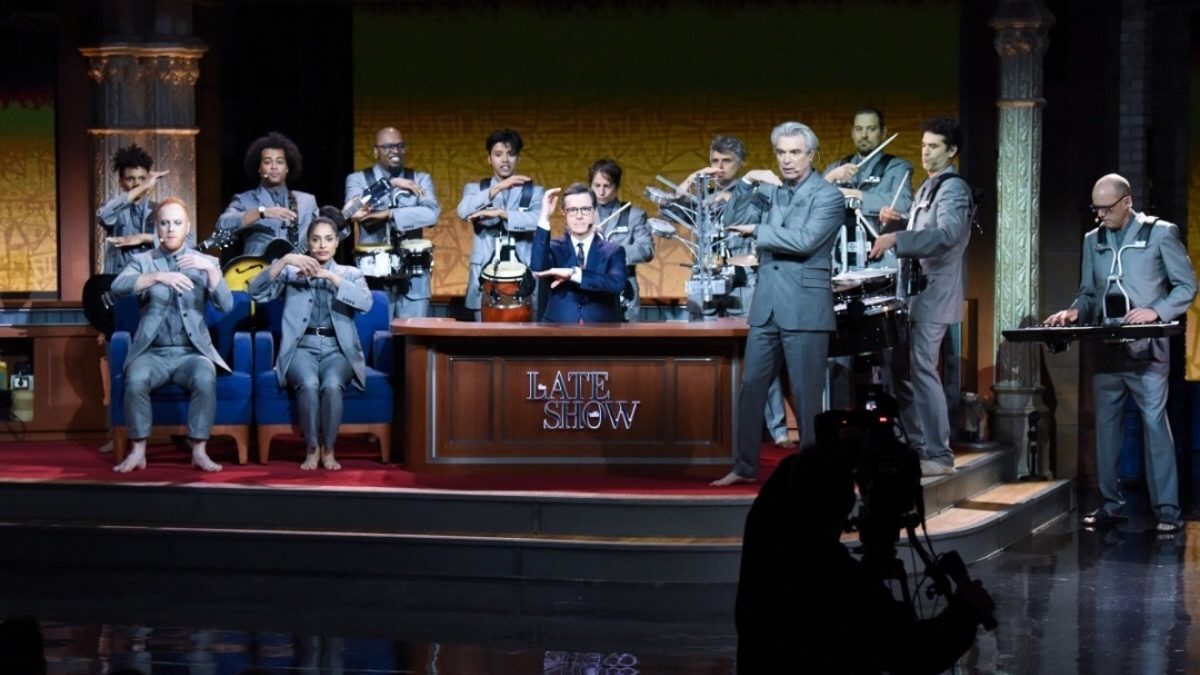 David Byrne Performs "Everybody's Coming To My House" On ' The Late Show with Stephen Colbert'