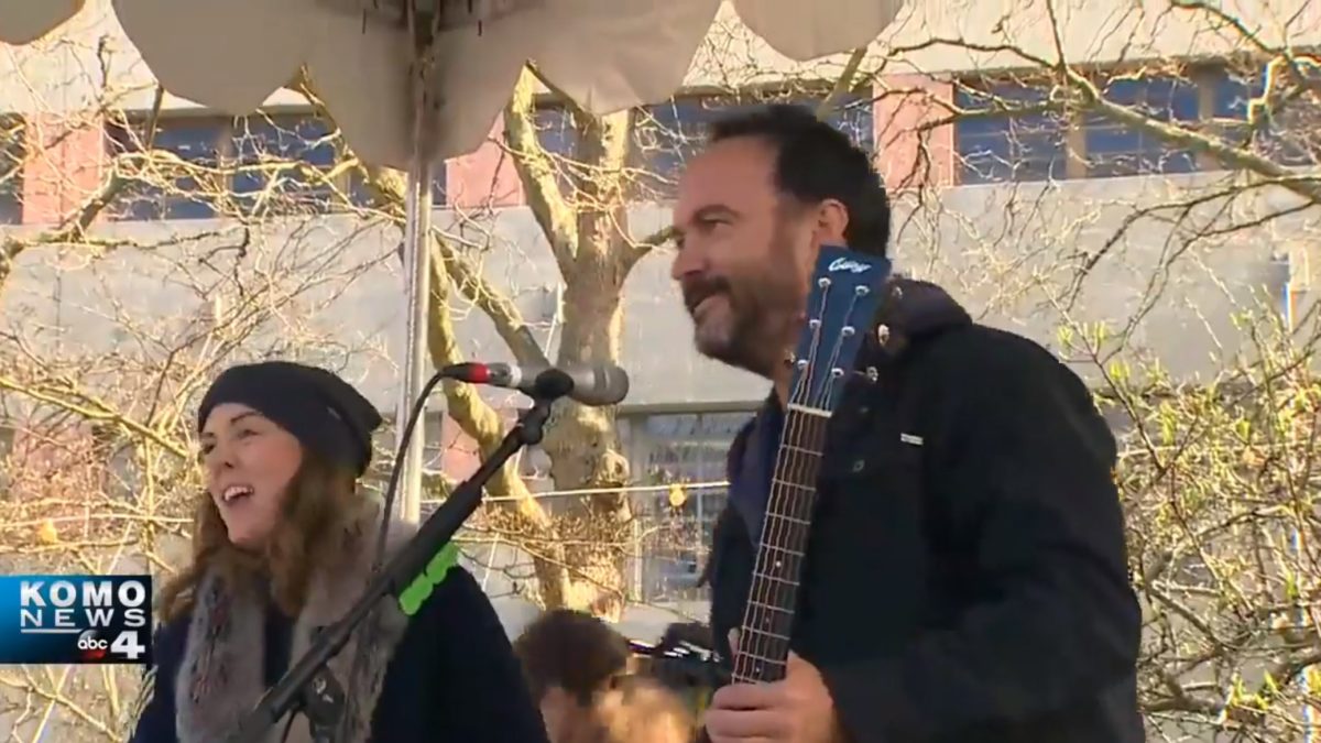 Brandi Carlile & Dave Matthews Speak And Perform At Seattle 'March For Our Lives' Protest