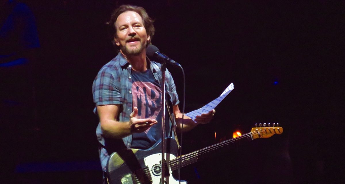 Pearl Jam Chile Instagram Crop
