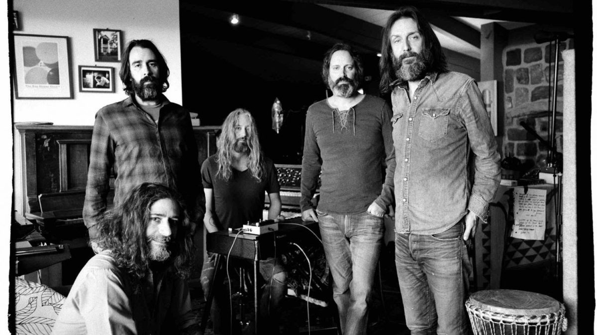 Chris Robinson Brotherhood Announces 2018 Summer Tour