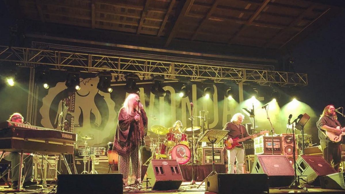 Donna Jean Godchaux-MacKay Guests With Dark Star Orchestra In Birmingham