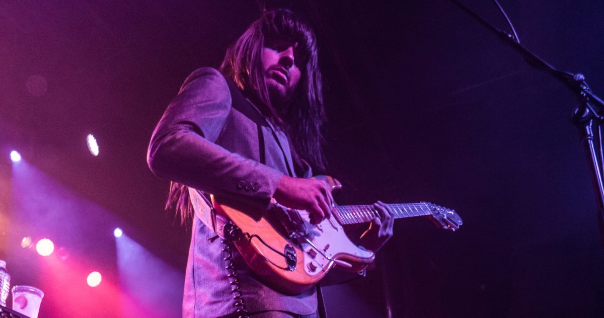 Khruangbin Lasky Crop 2