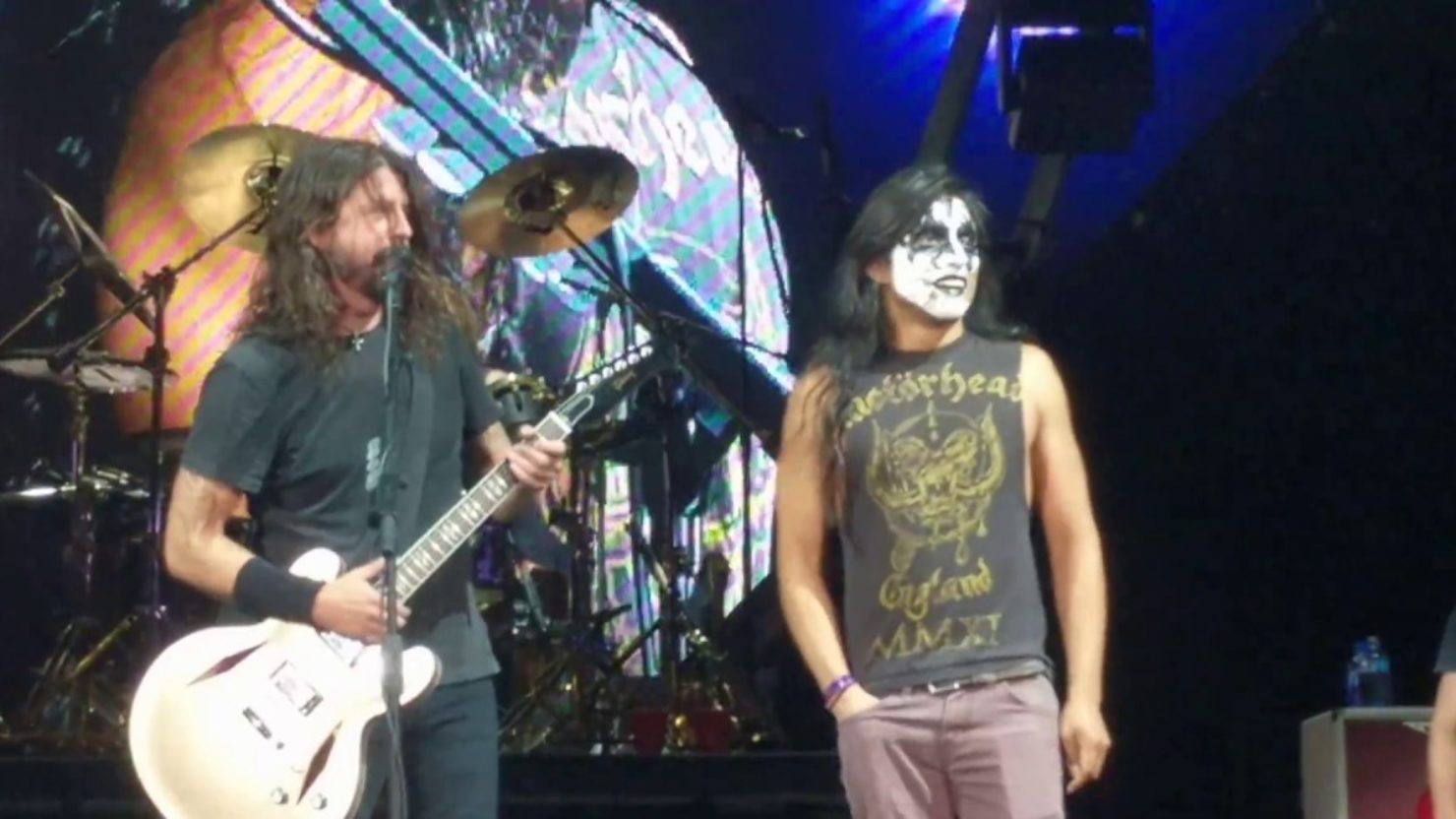 Foo Fighters Jam With 'Kiss Guy' At North American Tour Opener In Austin