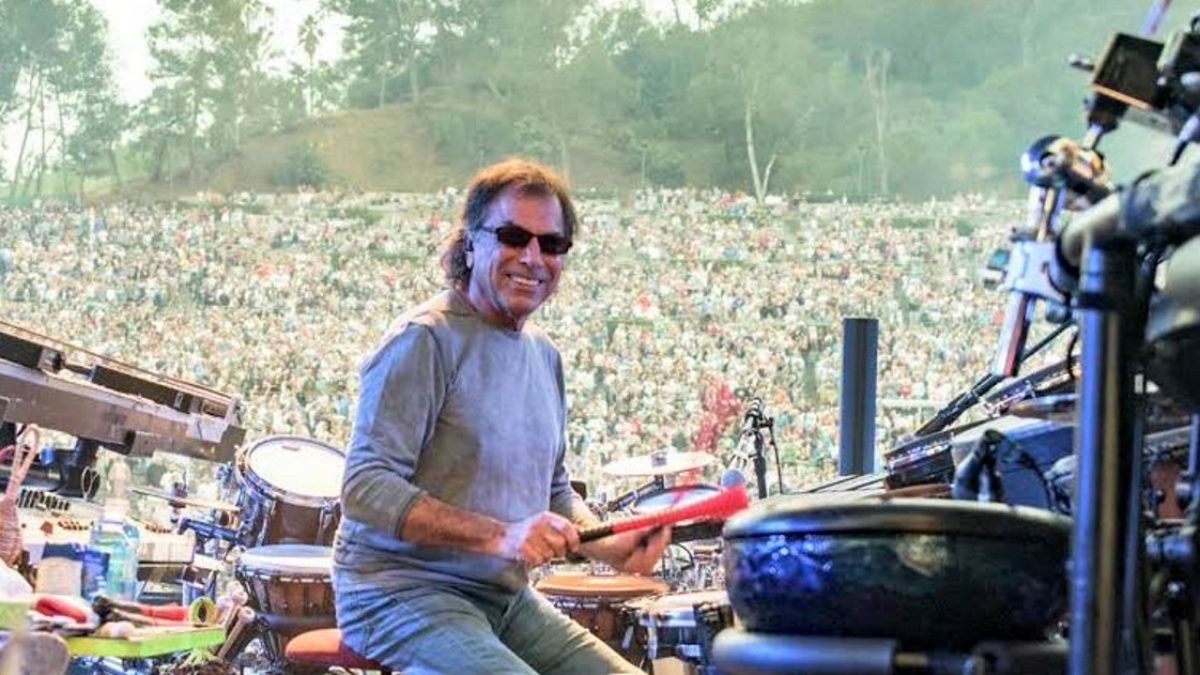 Happy Birthday Mickey Hart: The Evolution Of The Grateful Dead’s ‘Fire On The Mountain’