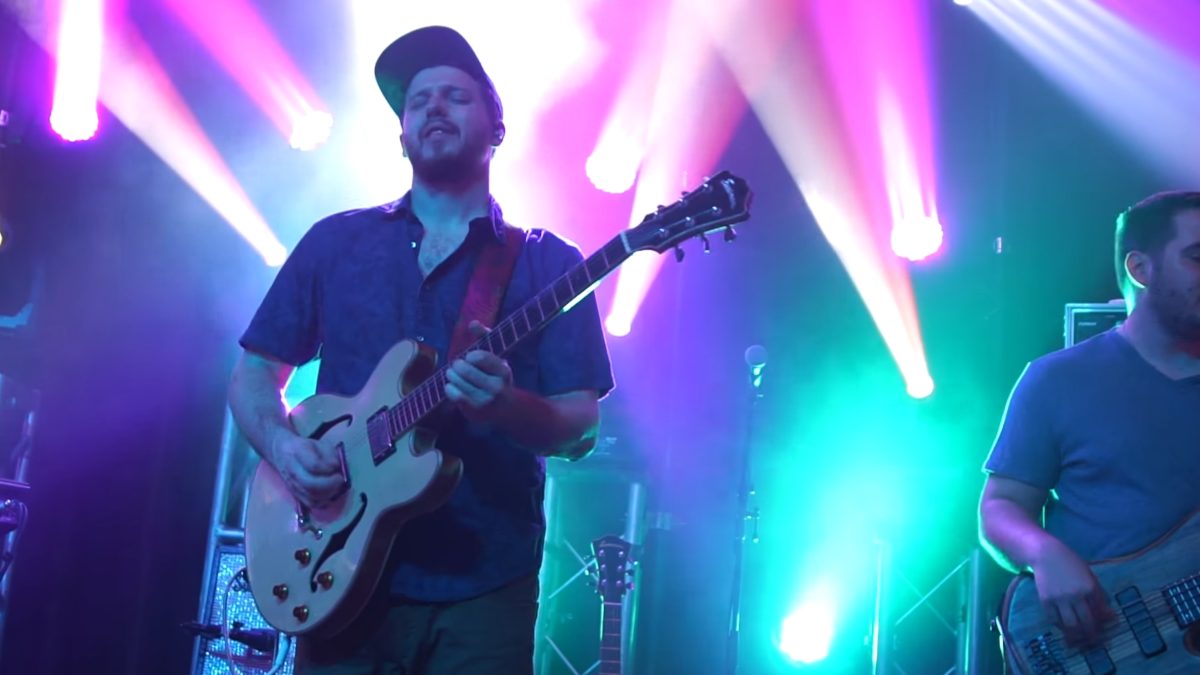 Pro-Shot Video: TAUK Performs ‘Malware’ Live In Minneapolis