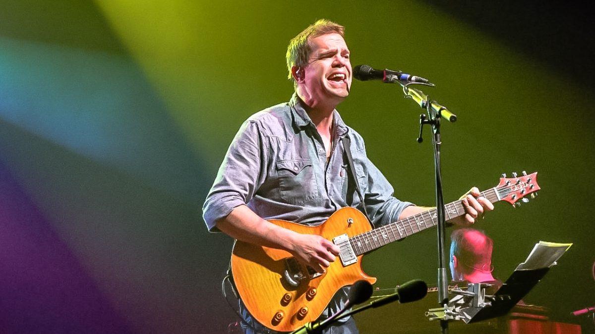 Umphrey's McGee Finishes 'Bright Lights, Big City' From 2016 In New Orleans