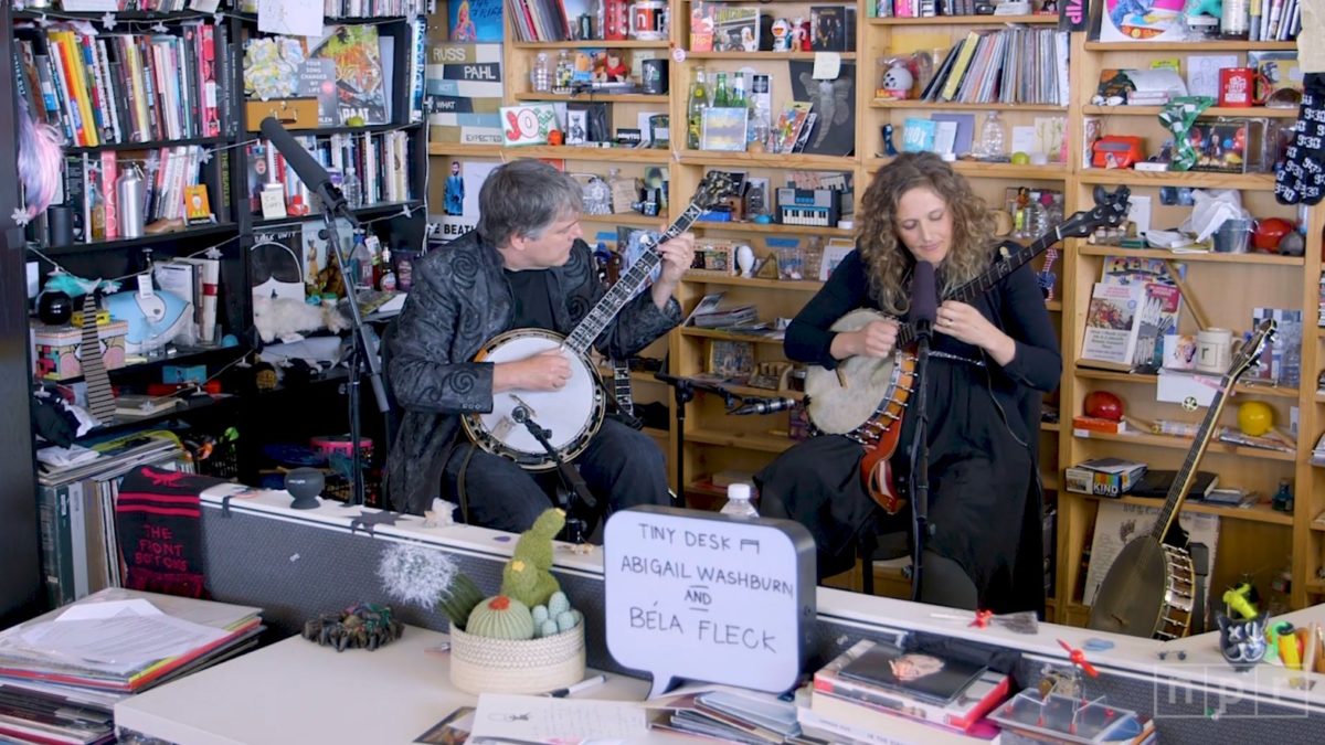 Bela Fleck & Abigail Washburn Perform NPR 'Tiny Desk Concert'