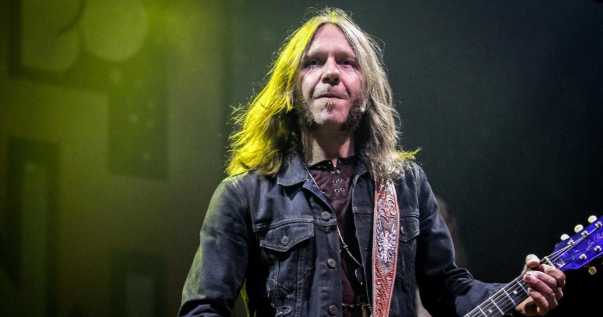 Charlie Starr Blackberry Smoke Keel Crop 3