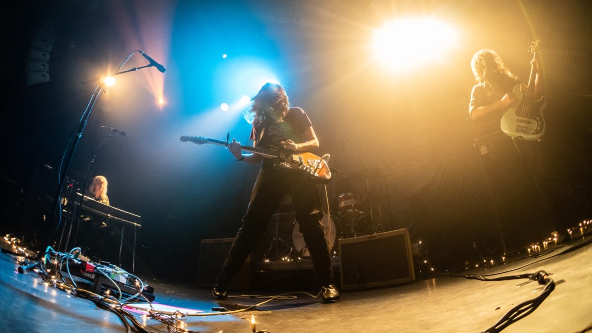 Pro-Shot Video: Courtney Barnett Performs ‘Charity’ Live In Brooklyn