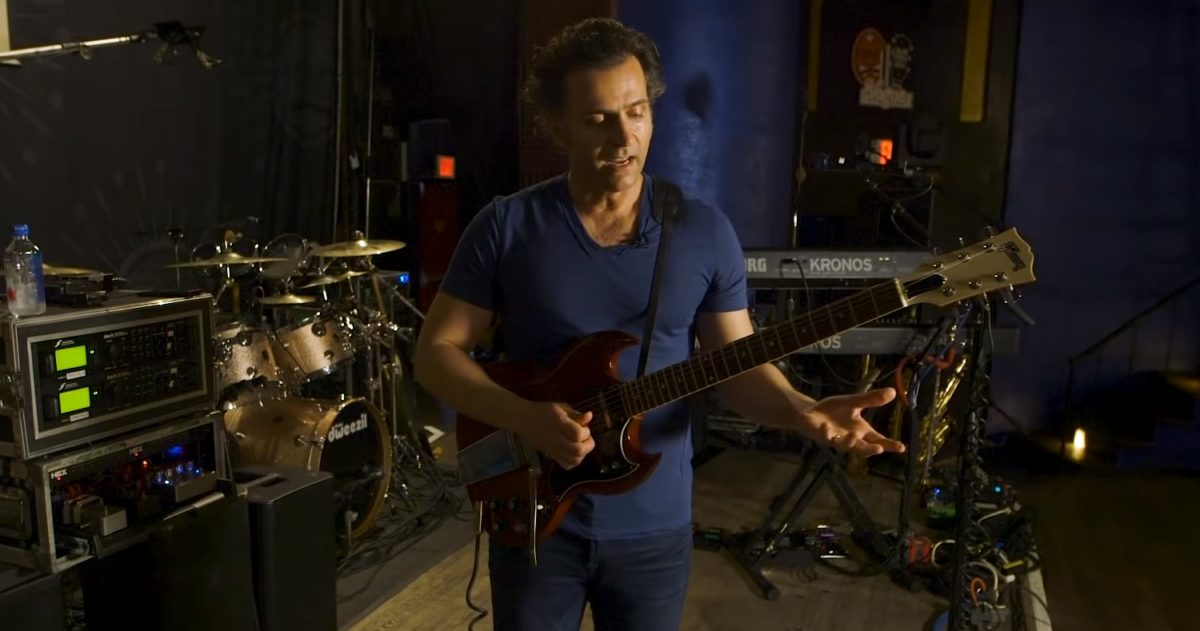 Dweezil Zappa Guitar Rig Screengrab Crop