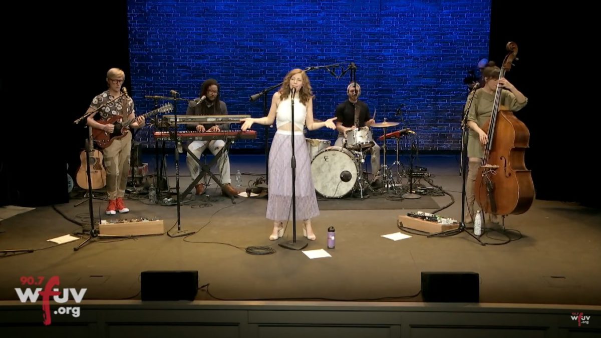Pro-Shot Videos: Lake Street Dive Performs In New York City At Sheen Center