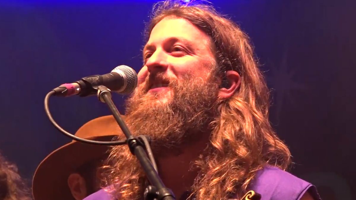 Exclusive Video Premiere: Greensky Bluegrass Covers ‘Hey Jude’ At 2017 Northwest String Summit