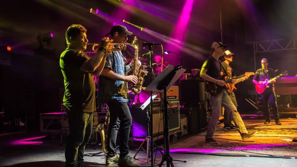 Umphrey's McGee Welcomes Lettuce Horns & Mike Racky At Summer Camp
