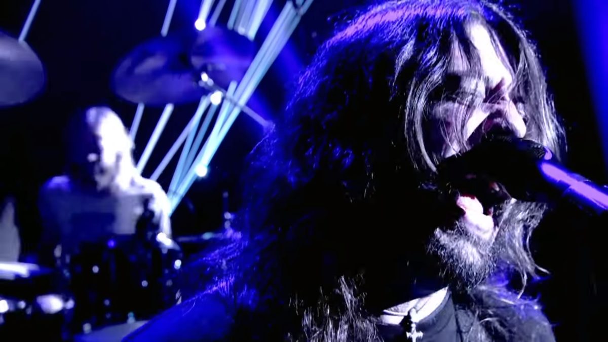 Foo Fighters Perform On ‘The Late Late Show’