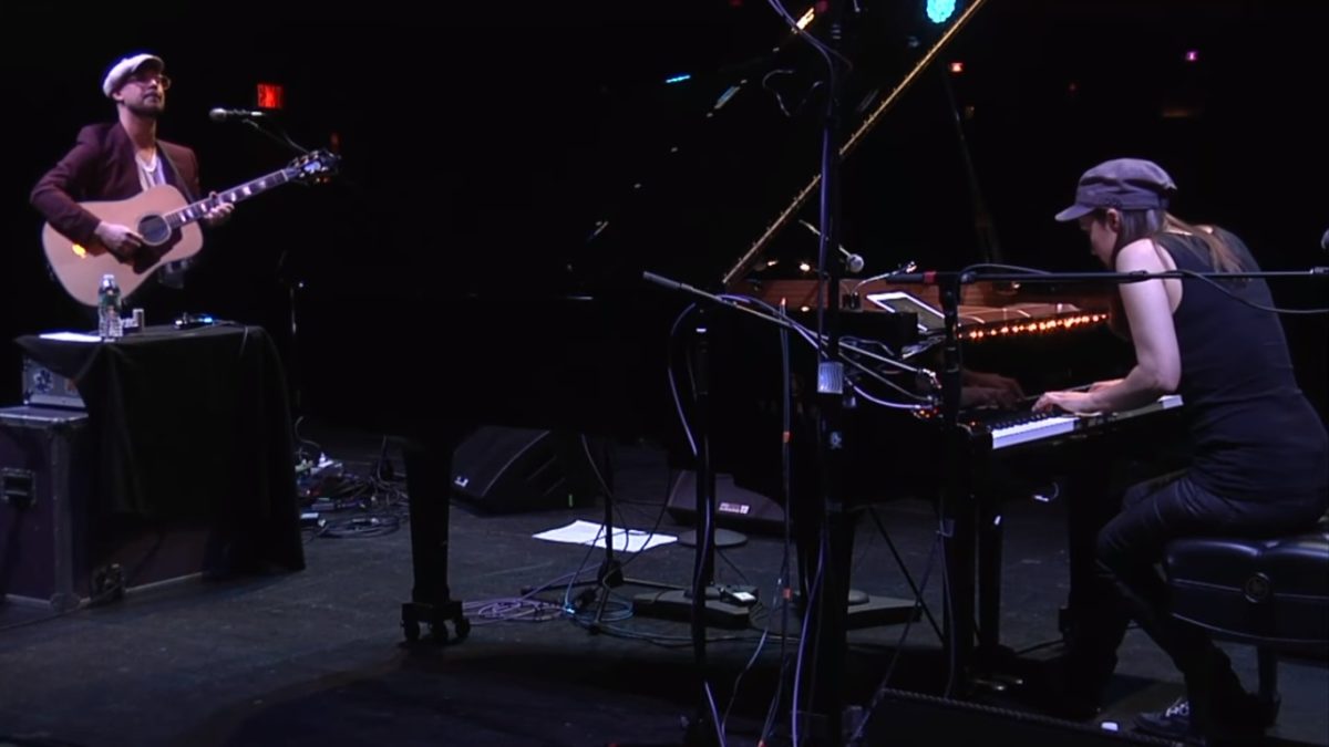 Full Show Pro-Shot Video: Tom Hamilton & Holly Bowling's Acoustic Explorations Of The Grateful Dead