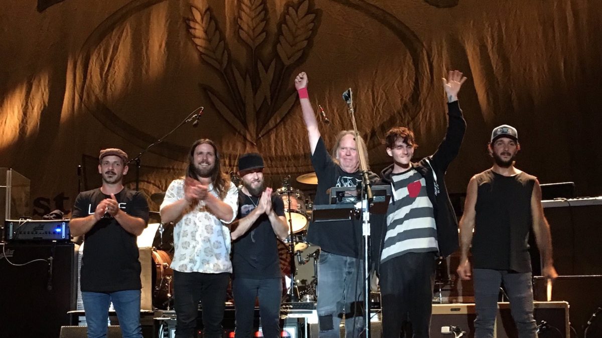 Neil Young & Promise Of The Real Fit Debuts & Rarities Into 1st Show Of 2018