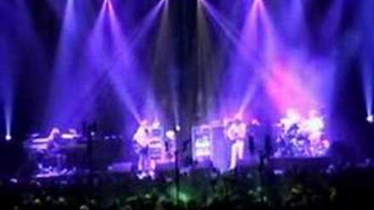 Phish - 04.02.98 - Tube