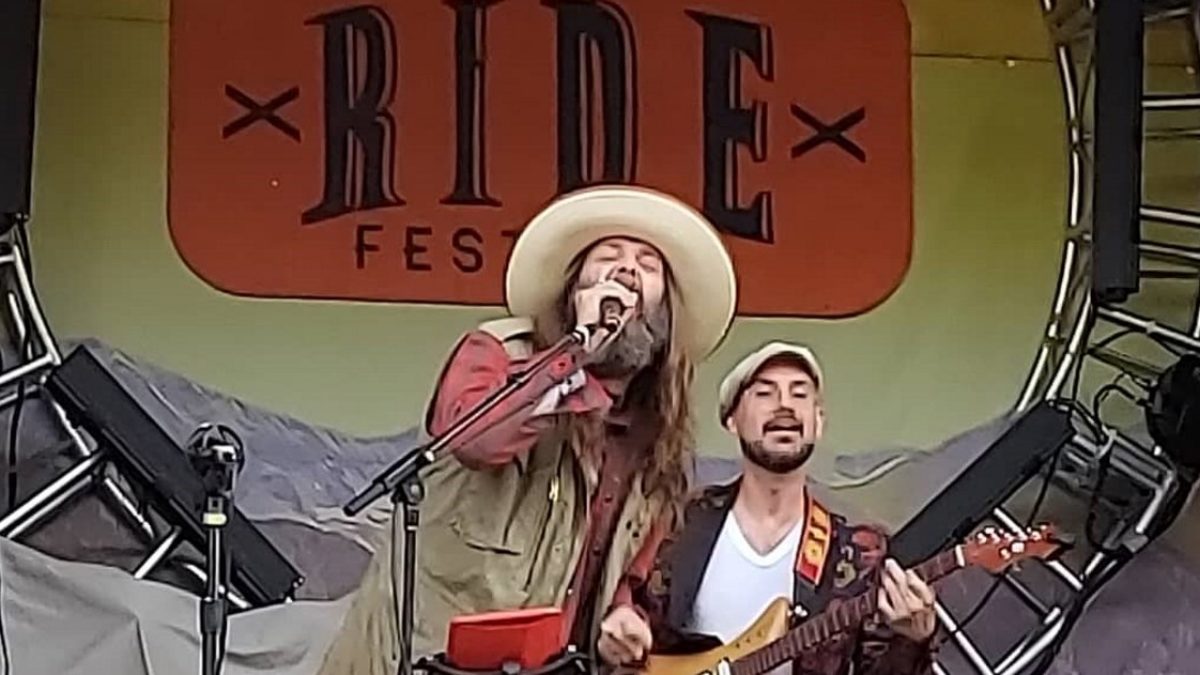 Joe Russo's Almost Dead Welcomes Chris Robinson In Telluride