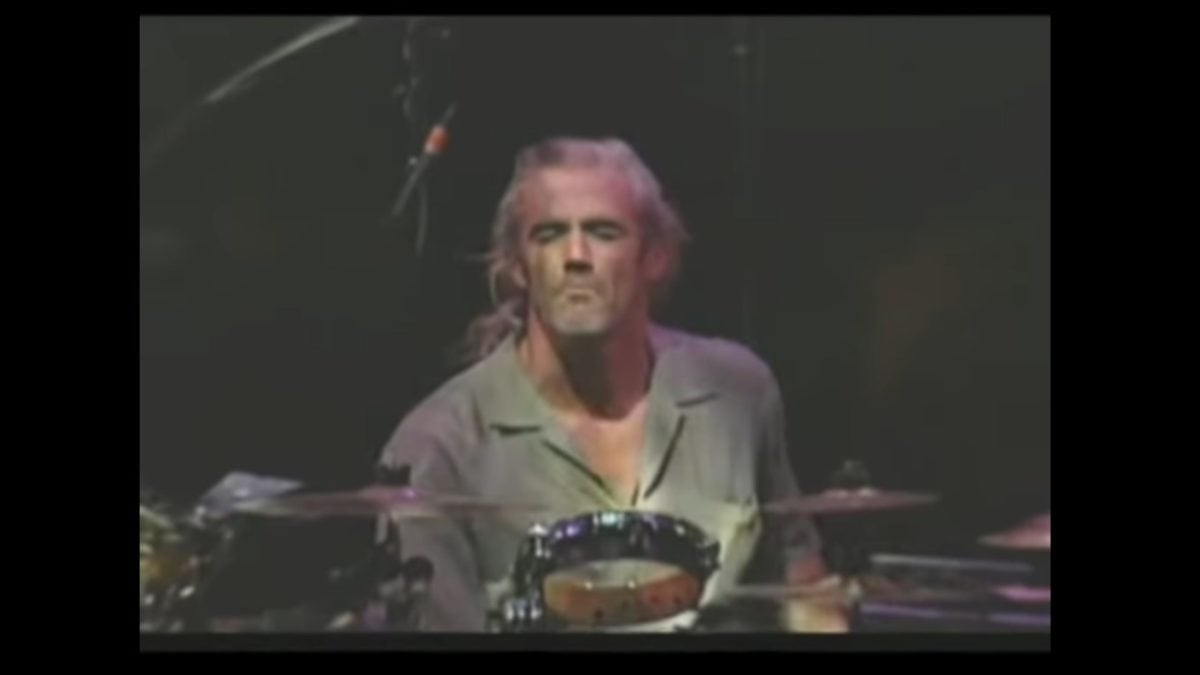 Pro-Shot Video: The String Cheese Incident Shares Michael Jackson Cover From 2002