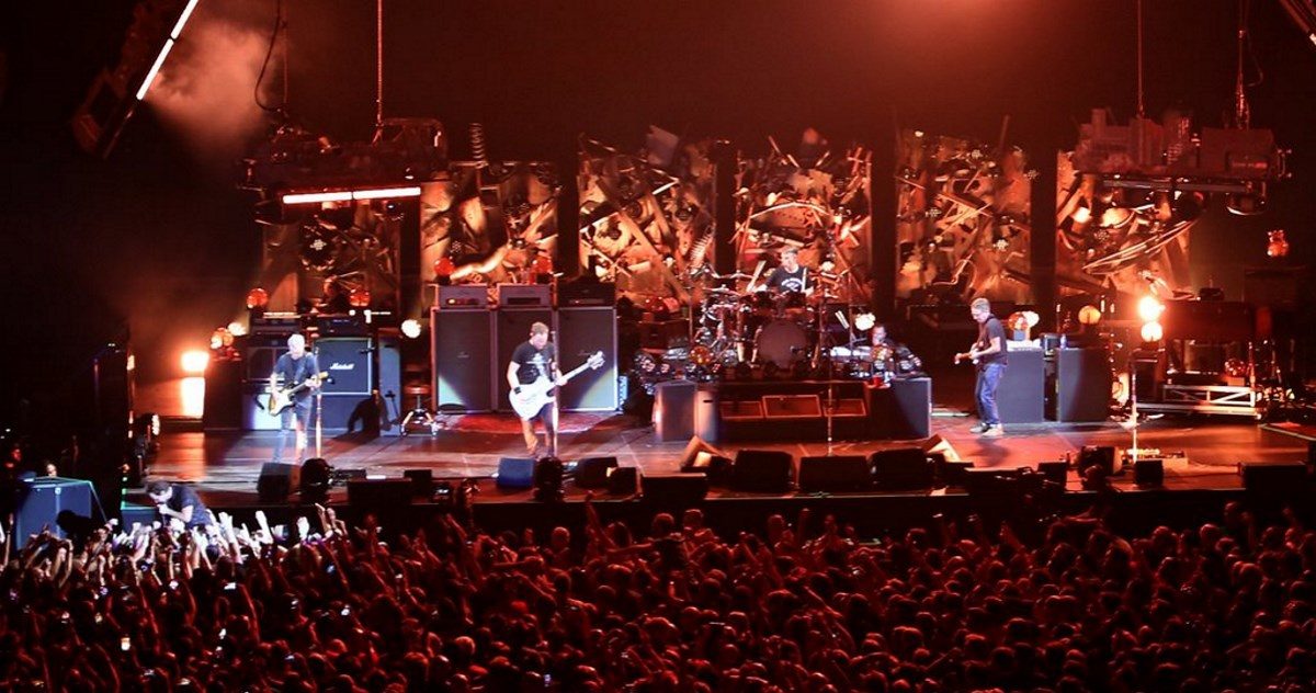 Pearl Jam Live Summer 2018 Crop Twitter