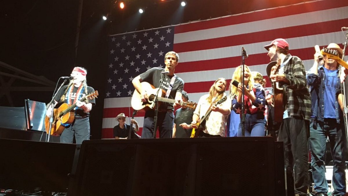 Congressman Beto O’Rourke, Margo Price & More Join Willie Nelson At 4th Of July Picnic