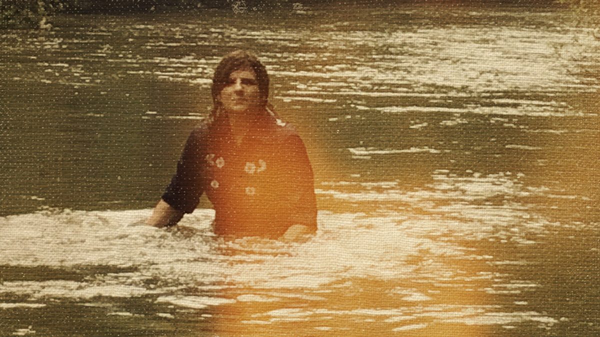 Amy Ray Announces New Album ‘Holler’ & Shares Single