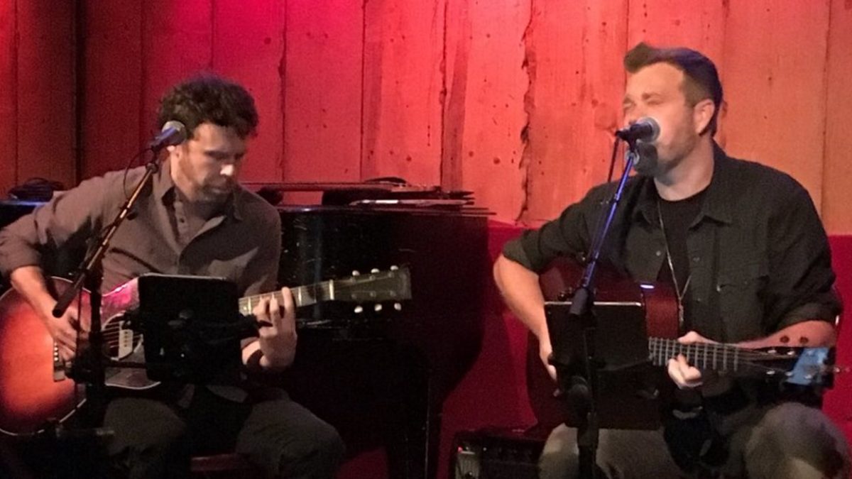 Full Set Audio: Eric Krasno & Scott Metzger Team For Duo Set In New York City