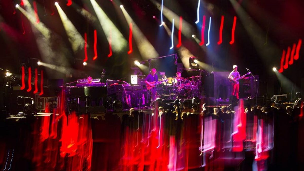 Pro-Shot Video: Phish Shares 'Bathtub Gin' With 'You Sexy Thing Reprise' From Alpharetta