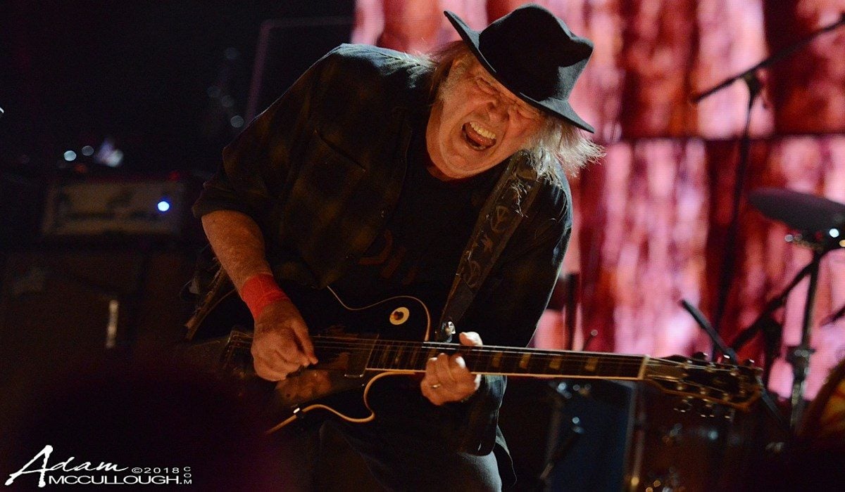 Neil Young Crop Live 2018 Farm Aid McCullough