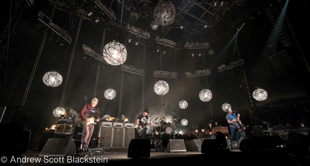 A Home Run At Fenway Pearl Jam Returns To Boston Review & Photos