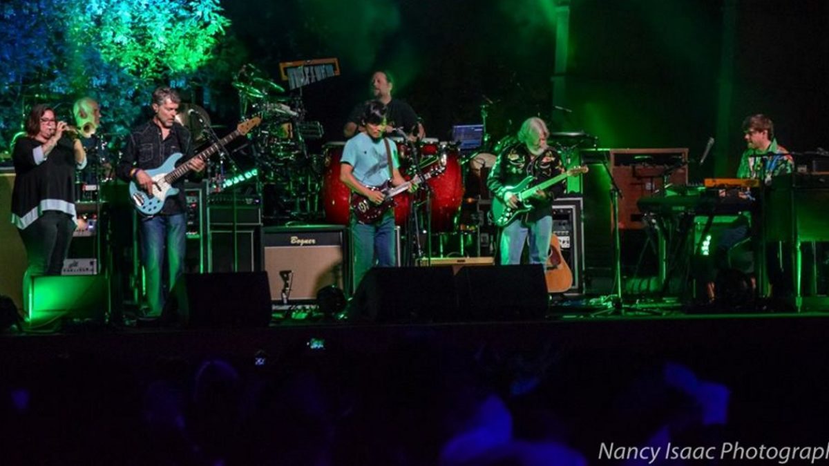 The String Cheese Incident Welcomes Jennifer Hartswick At Planet Bluegrass