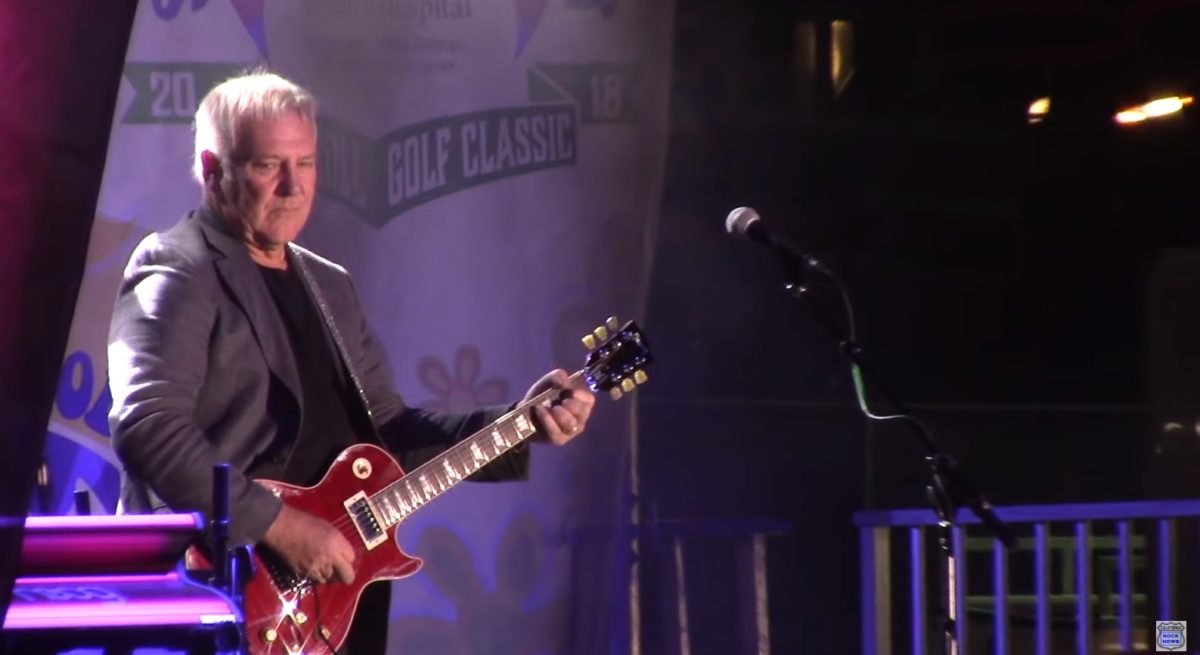 Alex Lifeson Performs Rush Songs