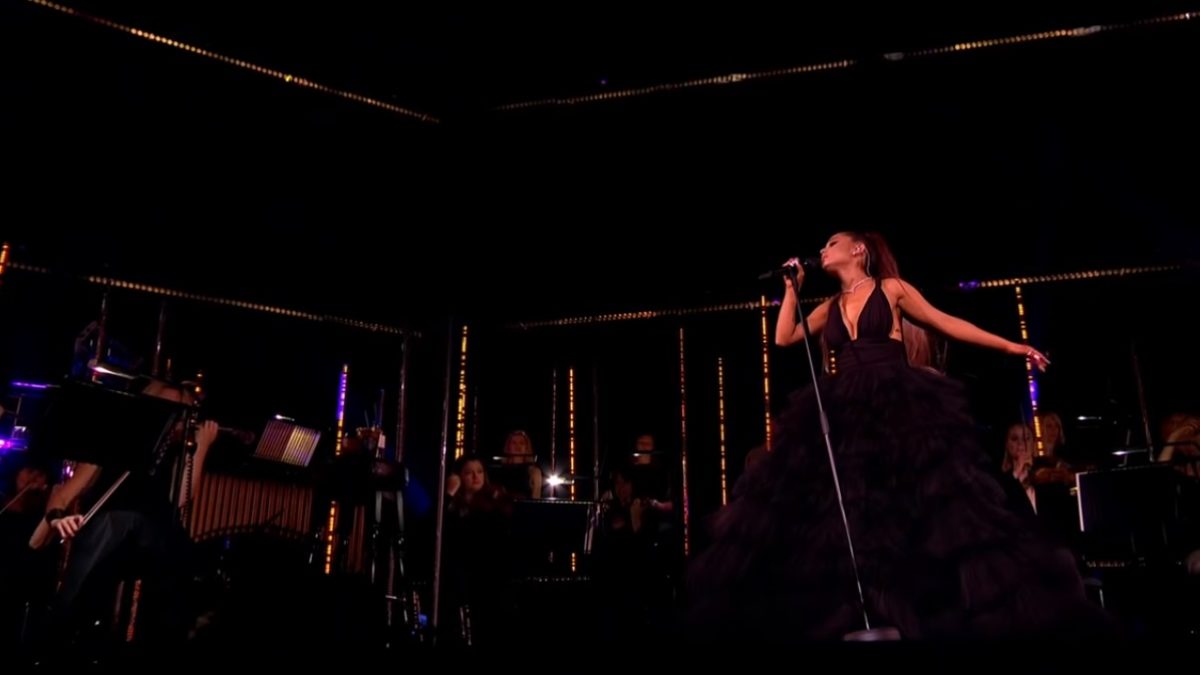 Ariana Grande Performs 'God Is A Woman'