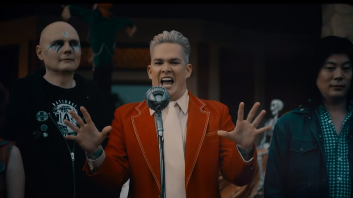 Smashing Pumpkins Share 'Silvery Sometimes (Ghosts)' Video