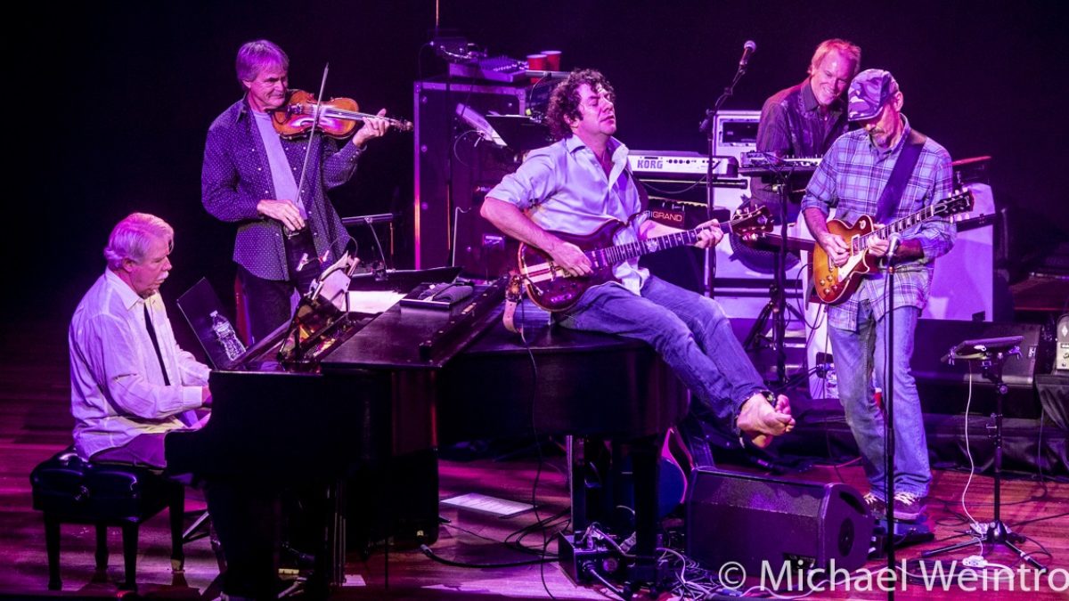 Ween & The Shit Creek Boys Conclude Ryman Auditorium Run