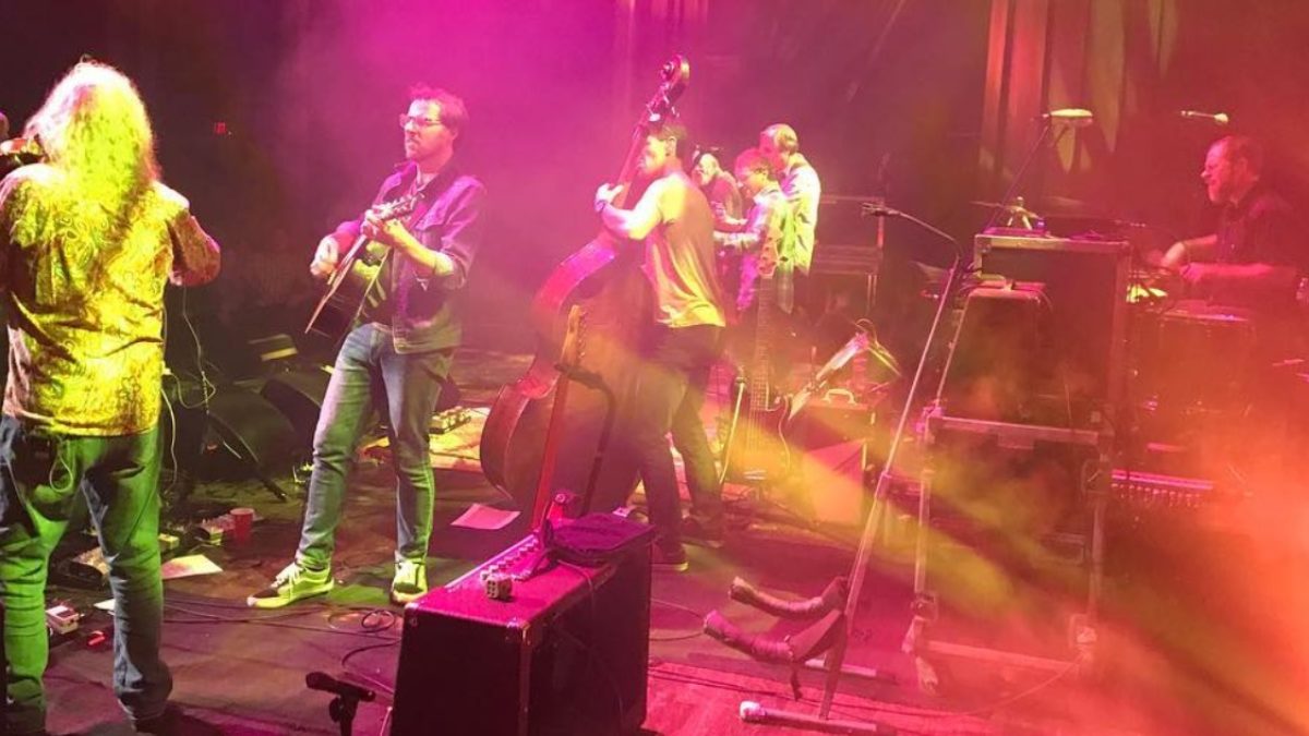 Andy Falco, Tony Trischka, Holly Bowling, Tom Hamilton & Amy Helm Join Railroad Earth At Horn O’Plenty