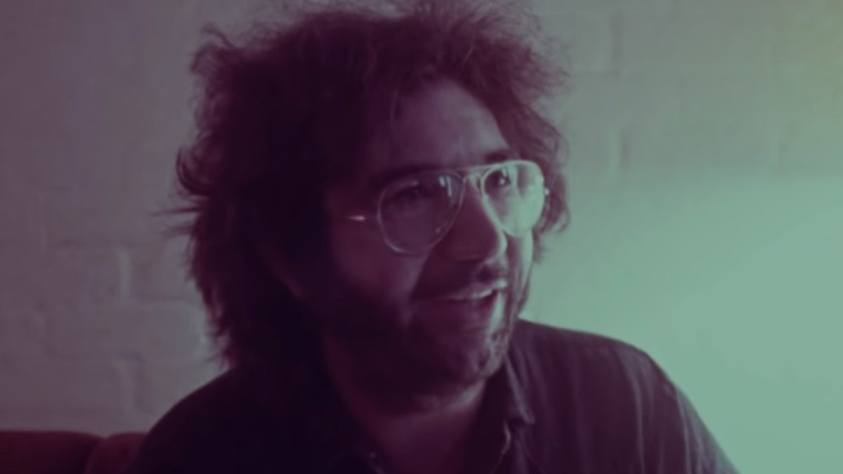 Jerry Garcia Discusses Woodstock, Altamont, Hells Angels & More In Newly Released Interview