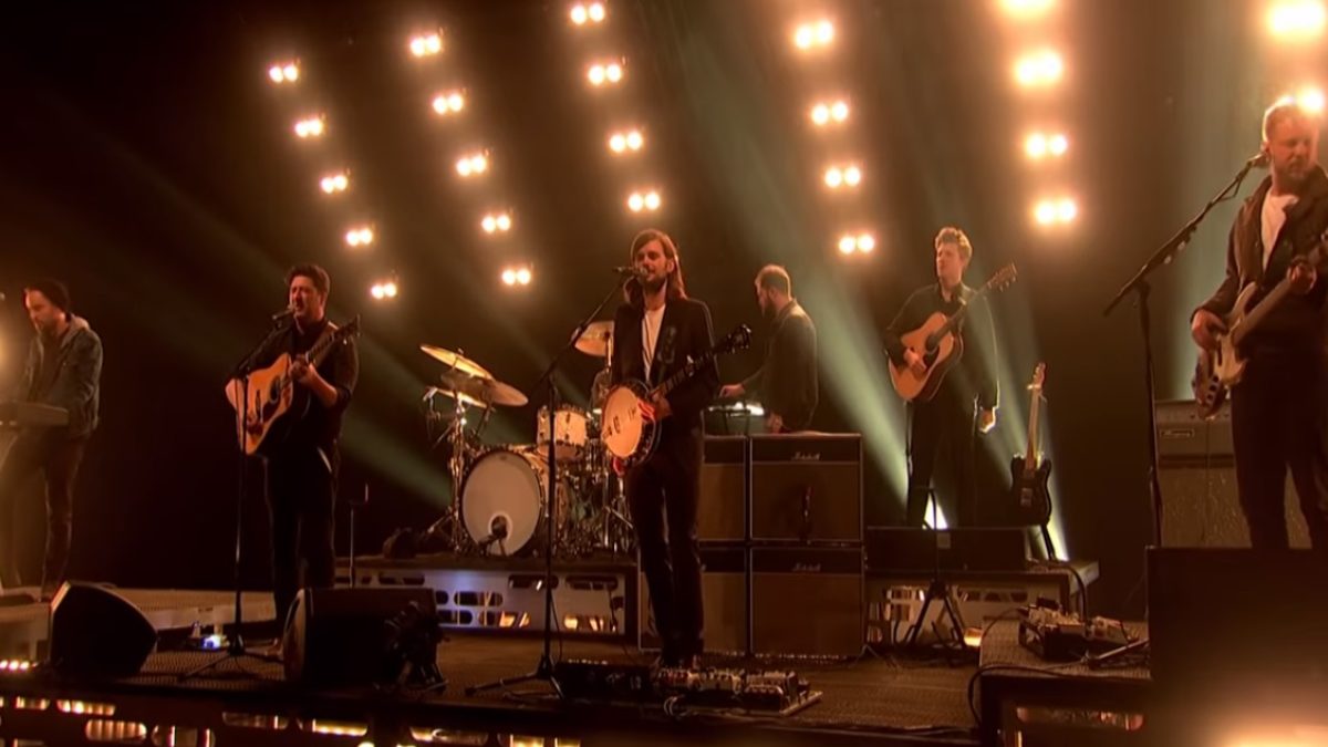 Mumford & Sons Perform On ‘The Graham Norton Show’