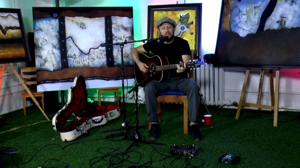 Ryan Montbleau Performs One On One Garden Session