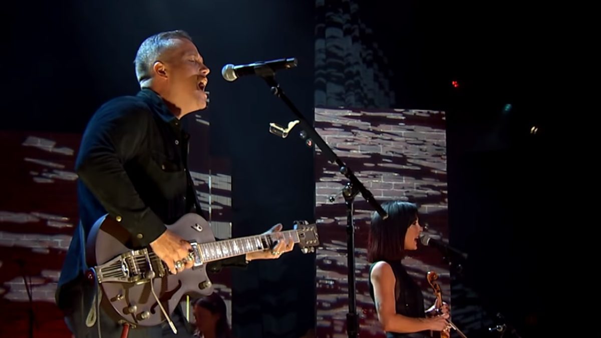 Jason Isbell & The 400 Unit Perform ‘White Man’s World’ At 2018 AmericanaFest