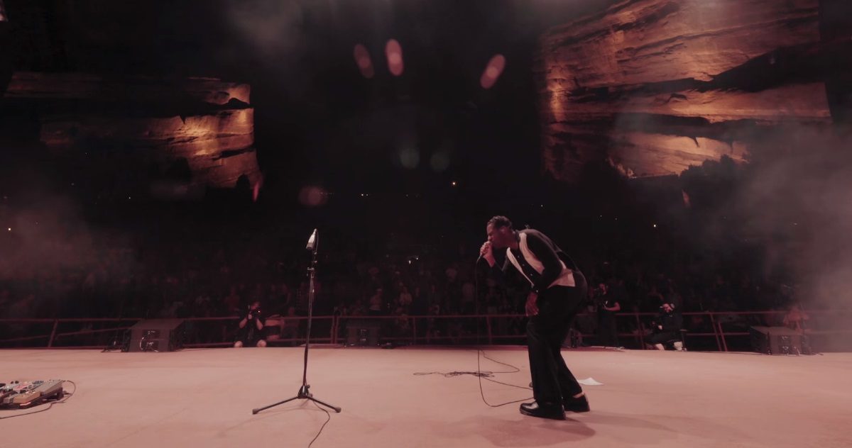 Leon Bridges Red Rocks Videos