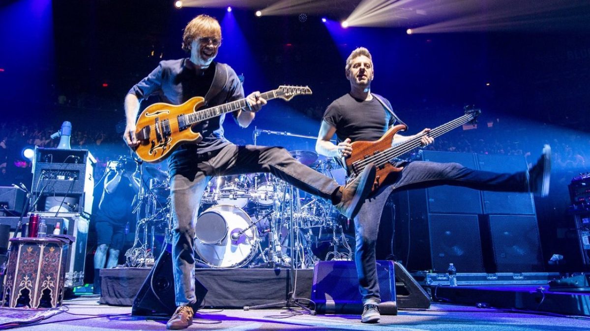 Phish Continues 2018 New Year's Run - Night 2: Setlist & Recap