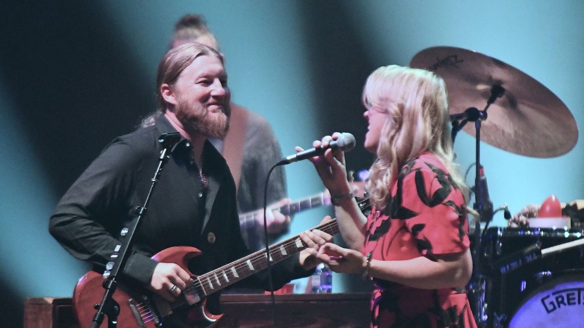 Tedeschi Trucks Band Closes Out 2018 In Boston: Photos, Review & Audio